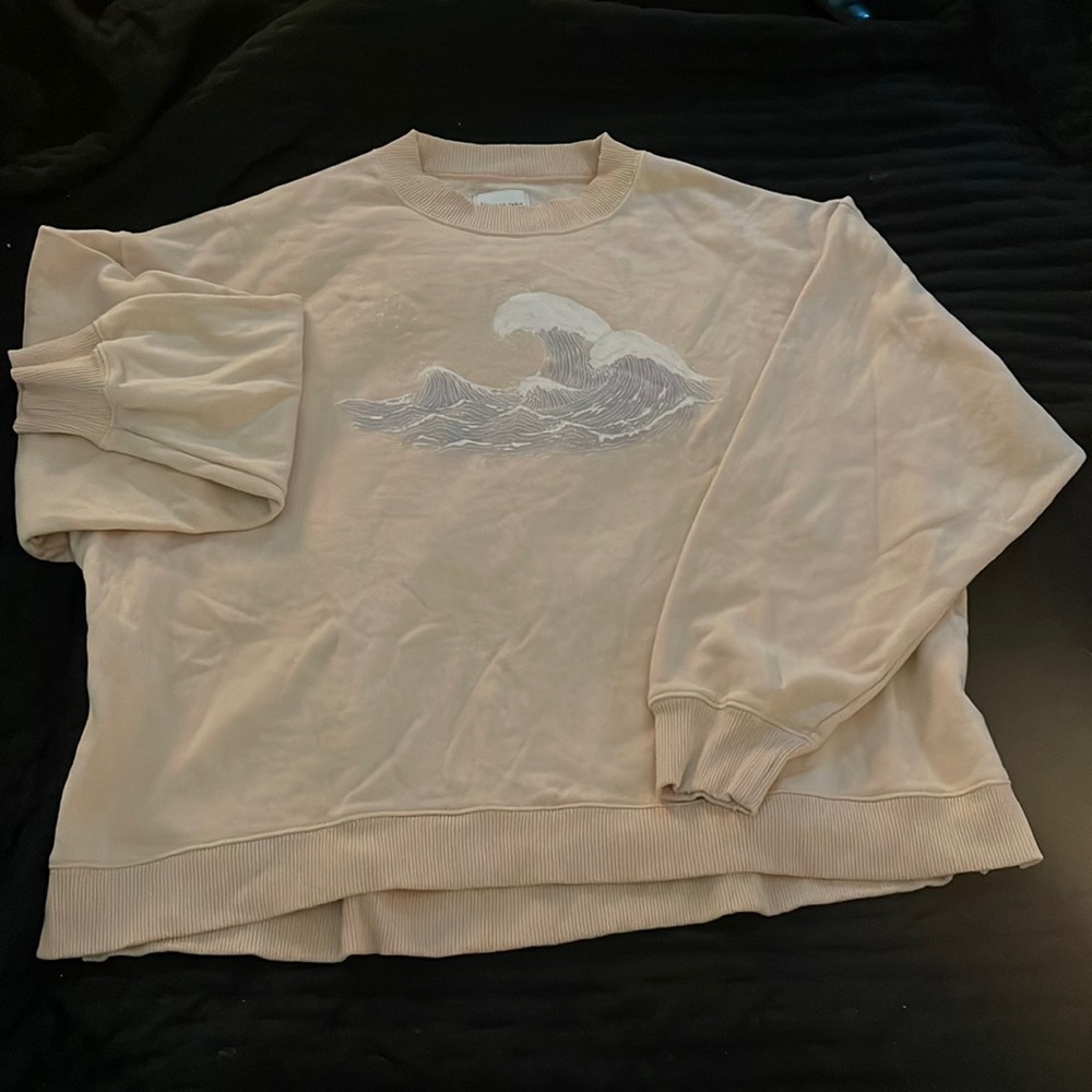 American Eagle Cream waves sweatshirt size s